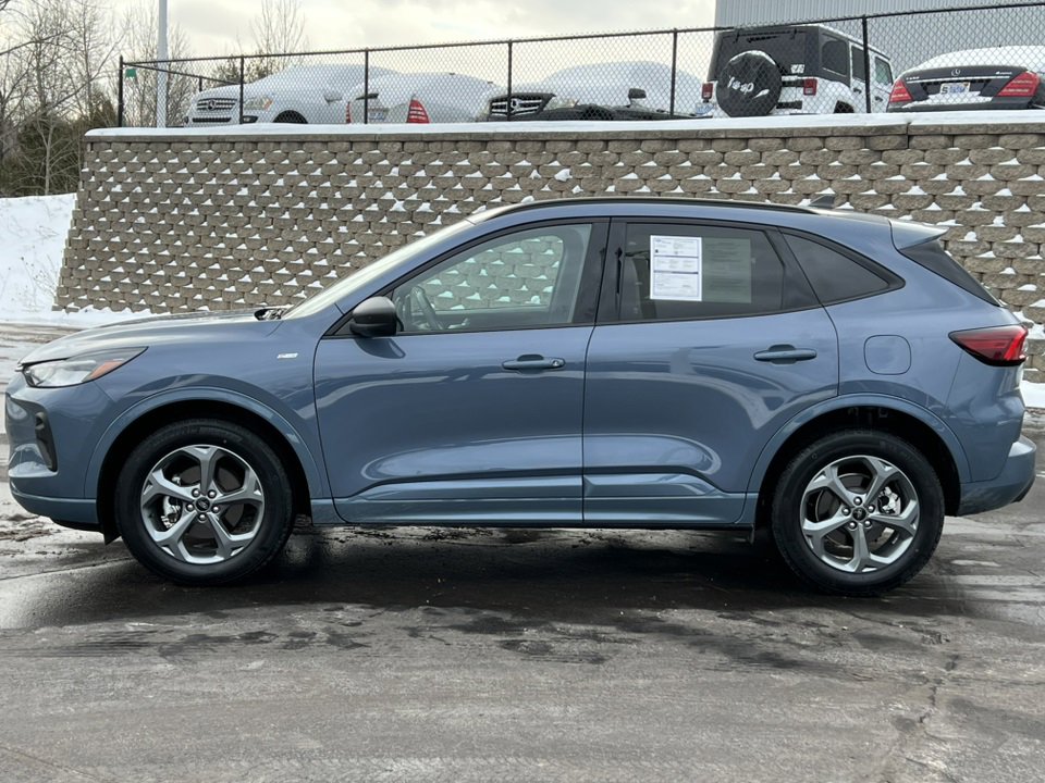 Certified 2023 Ford Escape ST-Line w/ Tech Pack #1 image 42