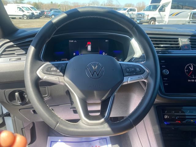 Used 2022 Volkswagen Tiguan SE AWD/4WD image 19