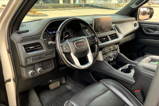 Used 2021 GMC Yukon SLT w/ SLT Luxury Package image 17