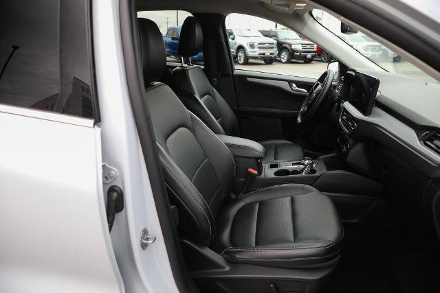 Certified 2025 Ford Escape Platinum image 25