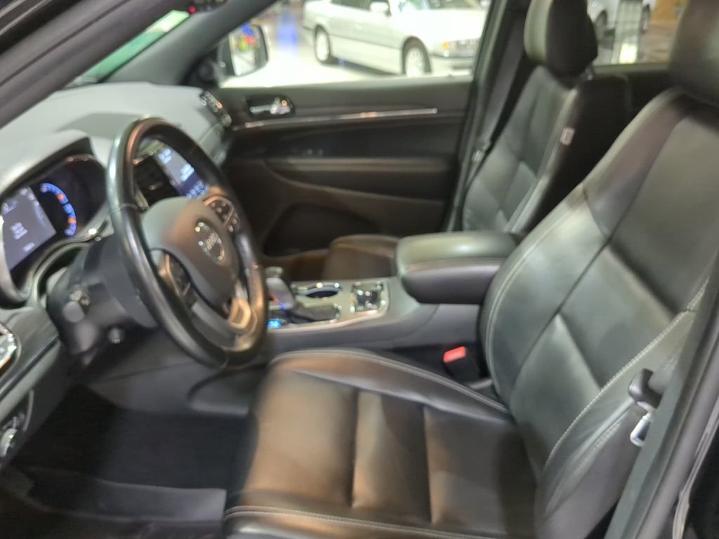 Used 2021 Jeep Grand Cherokee Limited w/ Quick Order Package 28K 80th AWD/4WD image 18