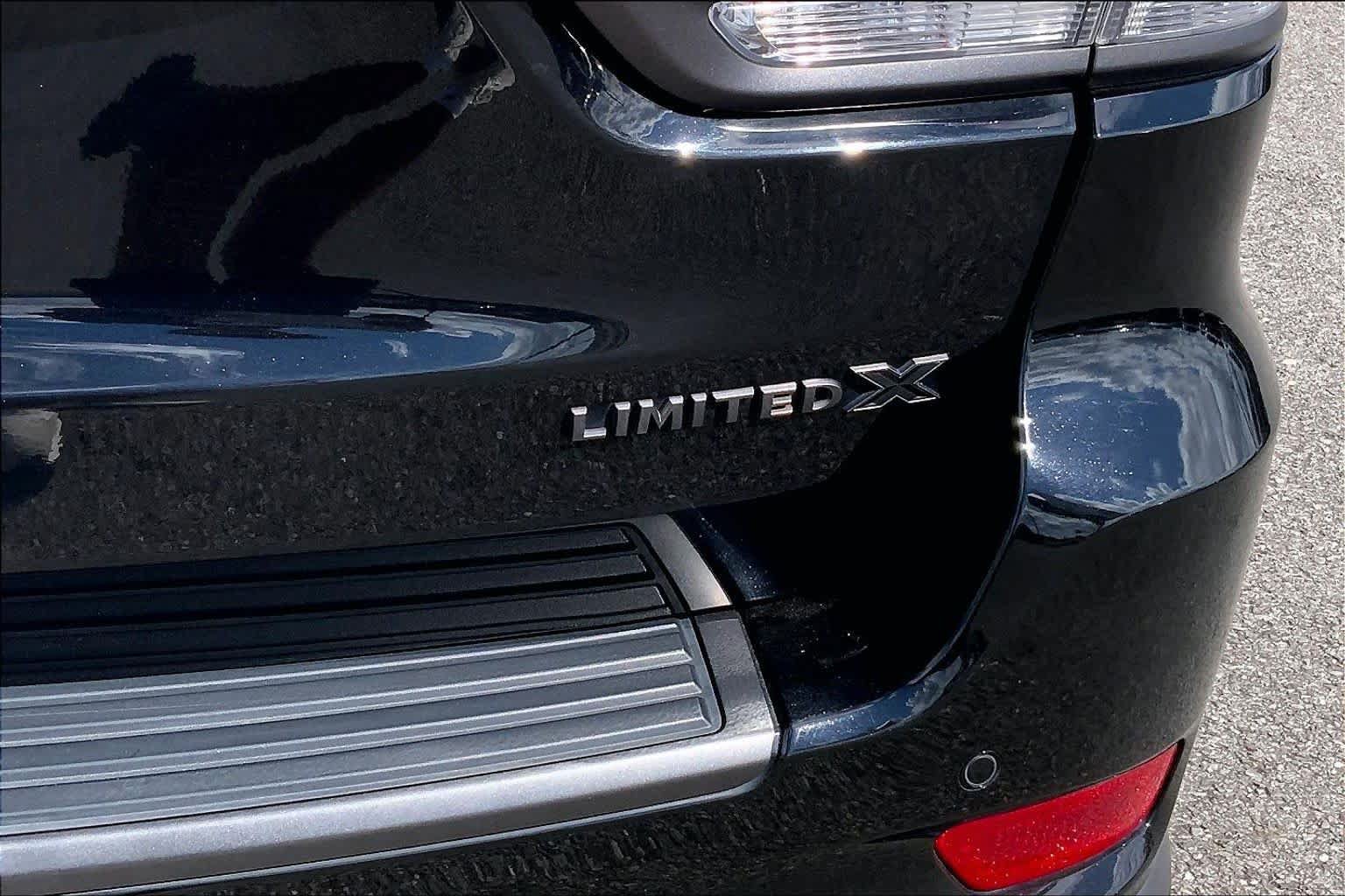 Used 2020 Jeep Grand Cherokee Limited X RWD image 10