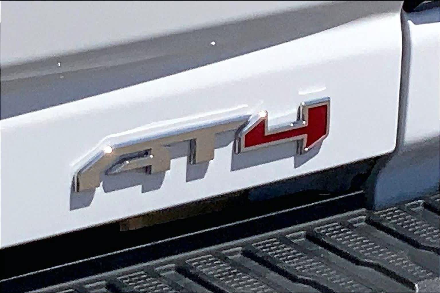 Used 2022 GMC Sierra 2500 AT4 AWD/4WD image 10