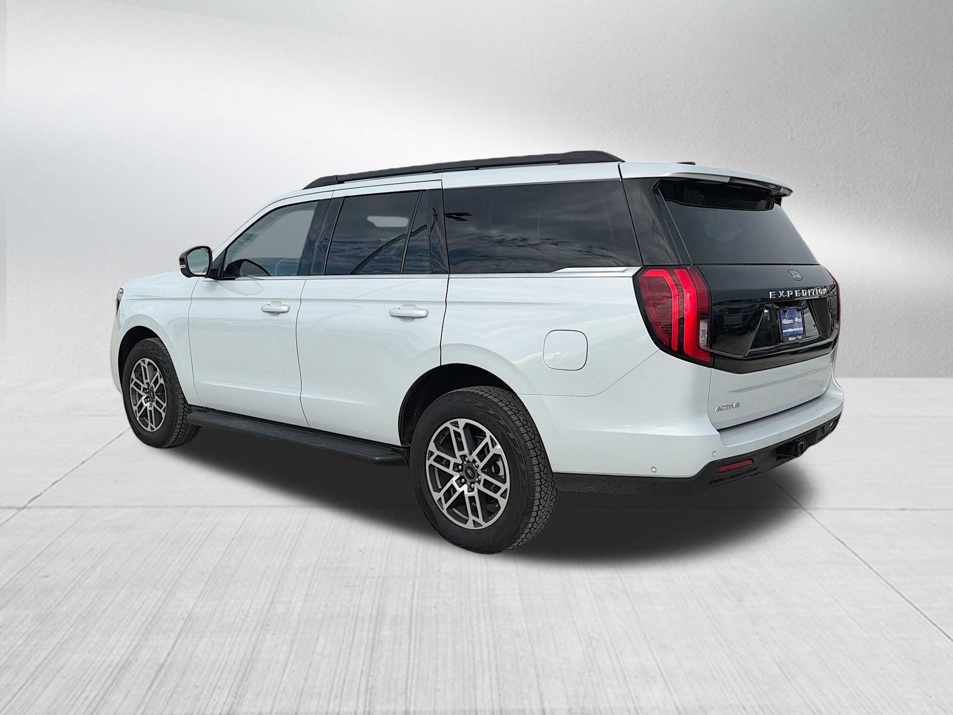 Certified 2025 Ford Expedition Active AWD/4WD image 10