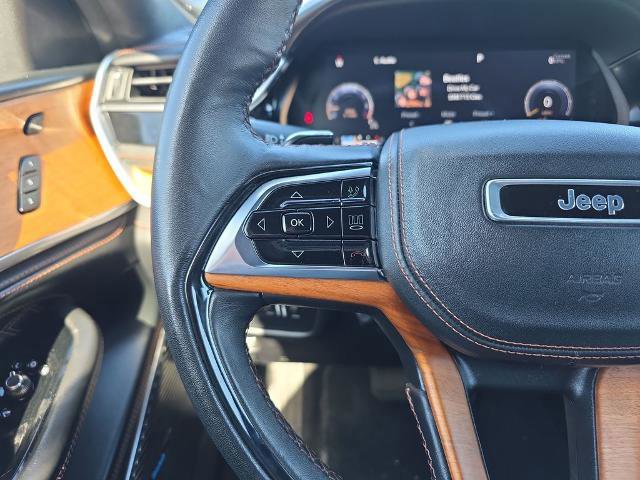 Used 2023 Jeep Grand Cherokee L Summit AWD/4WD image 30