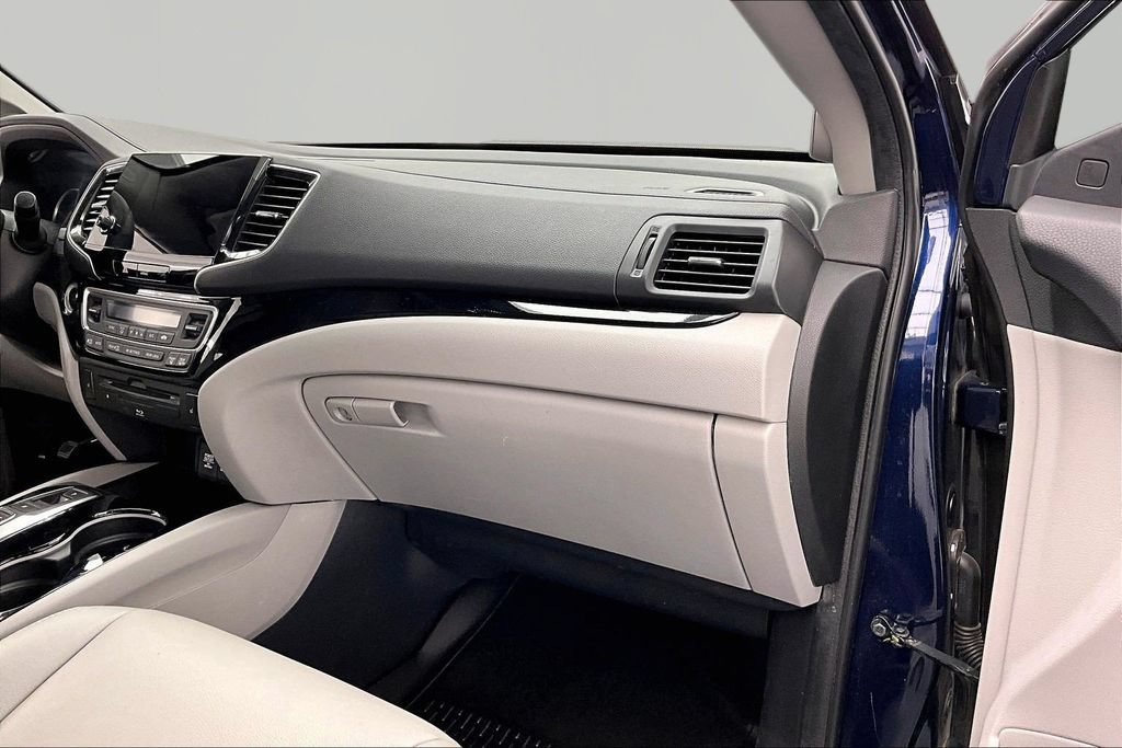 Used 2022 Honda Pilot Touring image 17