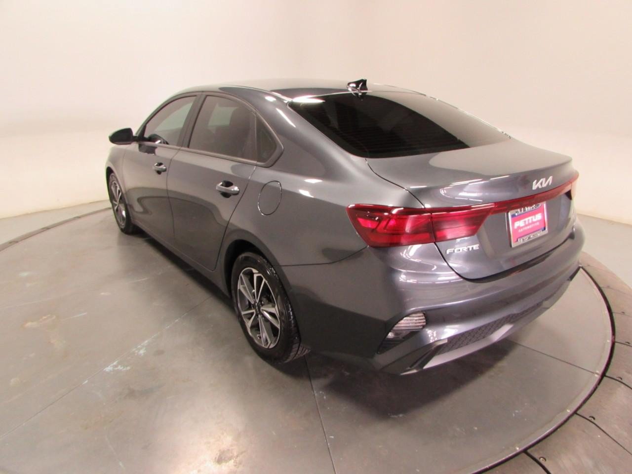 Used 2024 Kia Forte LXS FWD image 5