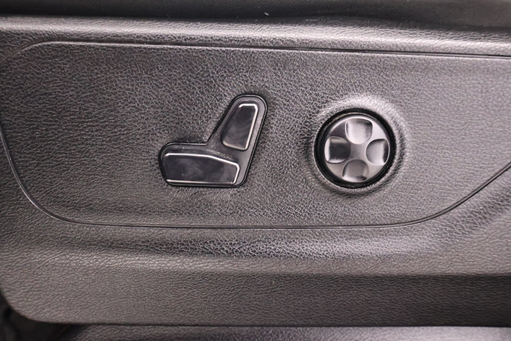 Used 2021 RAM 1500 Big Horn AWD/4WD image 14