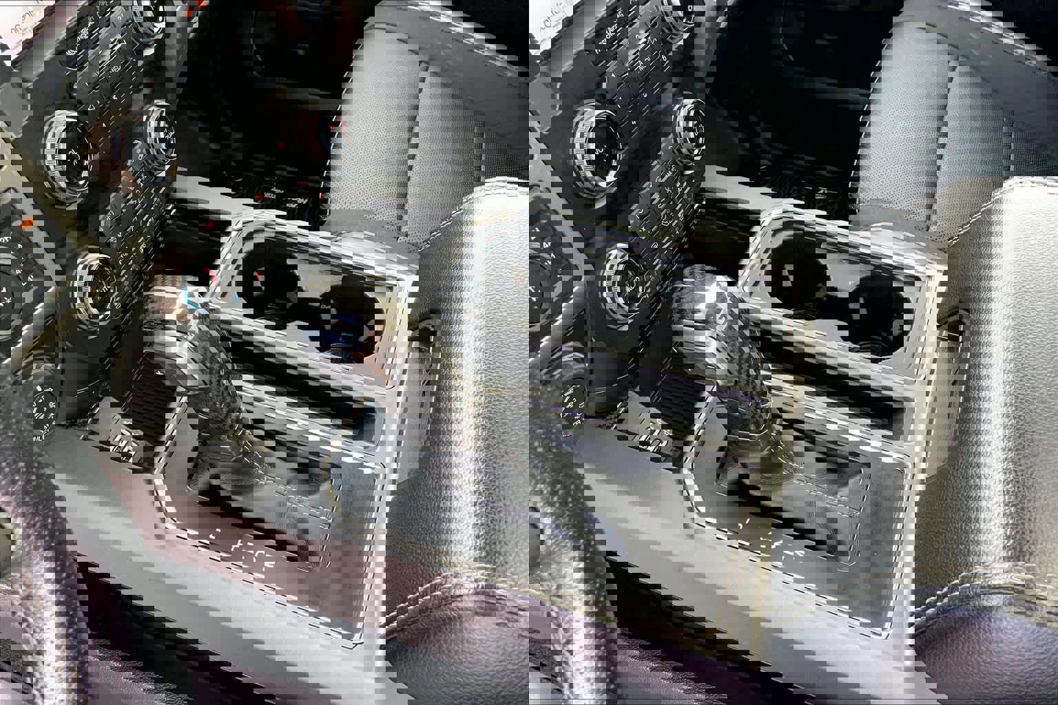 Certified 2019 Ford F150 Raptor w/ Equipment Group 802A Luxury image 16