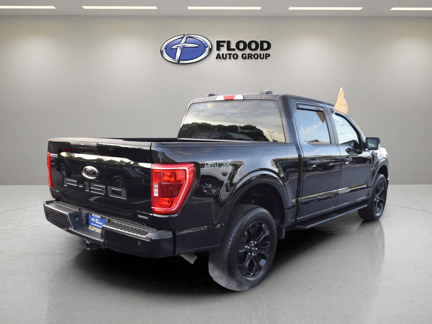 Certified 2022 Ford F150 XL w/ STX Black Appearance Package image 4