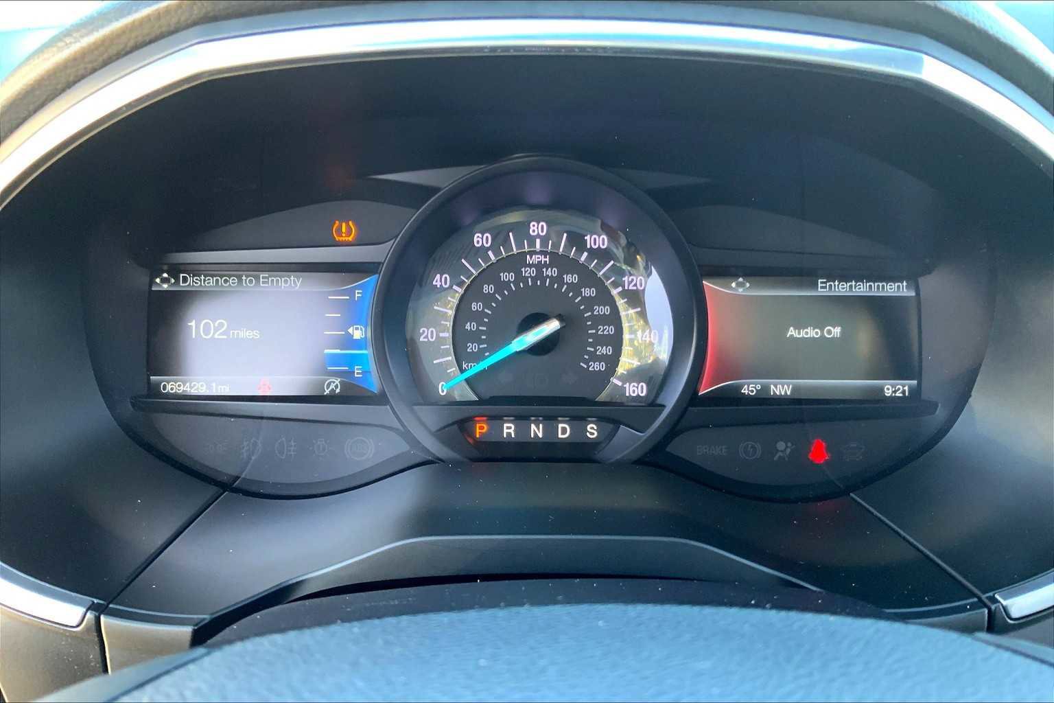 Certified 2019 Ford Edge Titanium w/ Equipment Group 301A FWD image 23