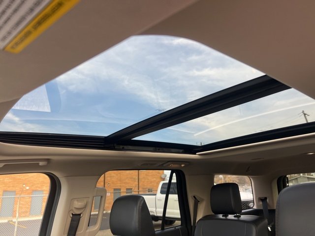 Certified 2024 Ford Expedition XLT image 20