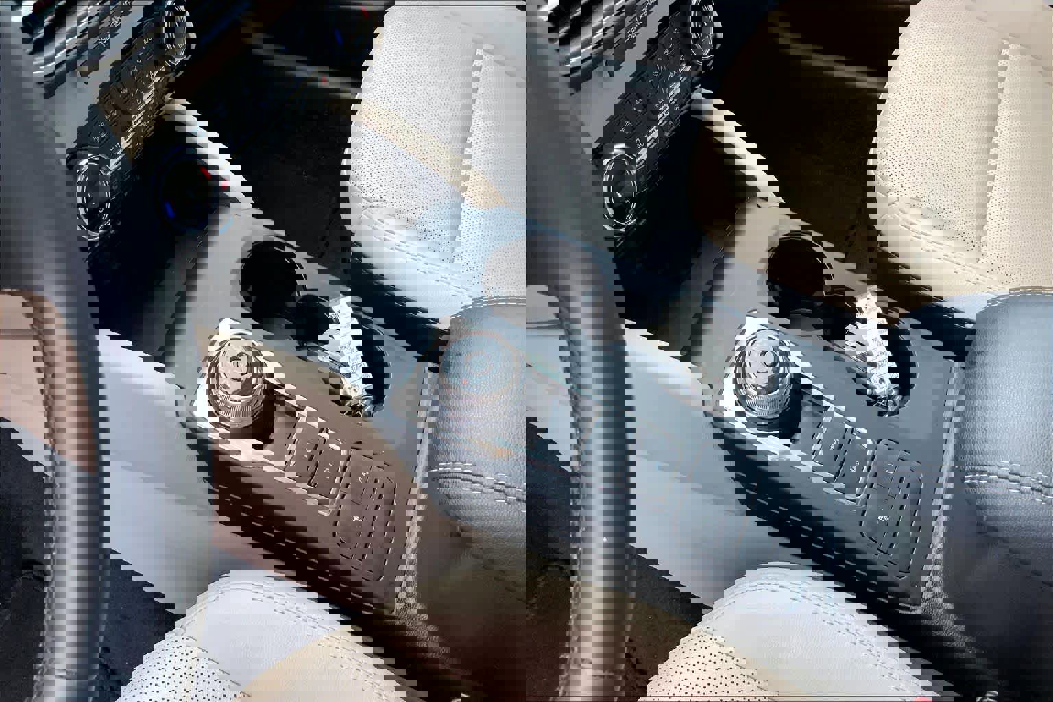 Certified 2022 Ford Escape SEL image 16