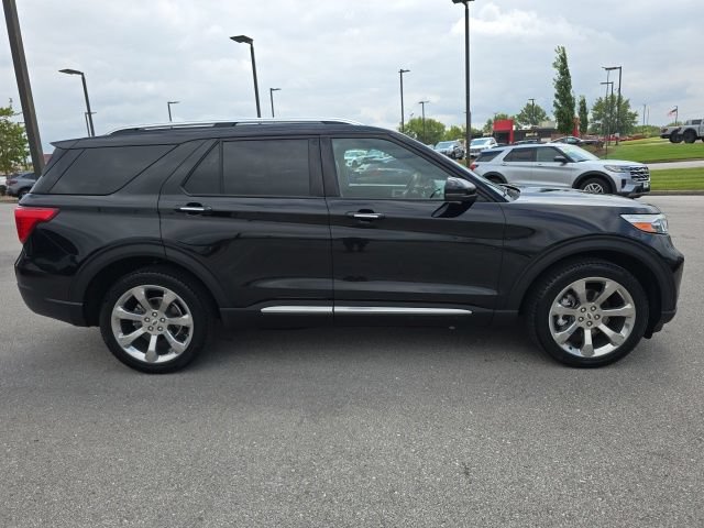 Certified 2020 Ford Explorer Platinum w/ Premium Technology Package AWD/4WD image 6
