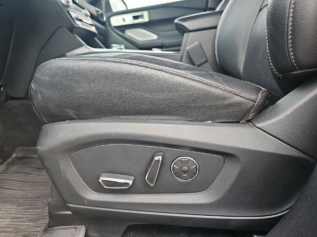 Certified 2020 Ford Explorer ST w/ Premium Technology Package AWD/4WD image 28