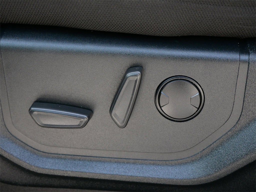 Certified 2020 Ford F150 XLT w/ Equipment Group 302A Luxury image 15