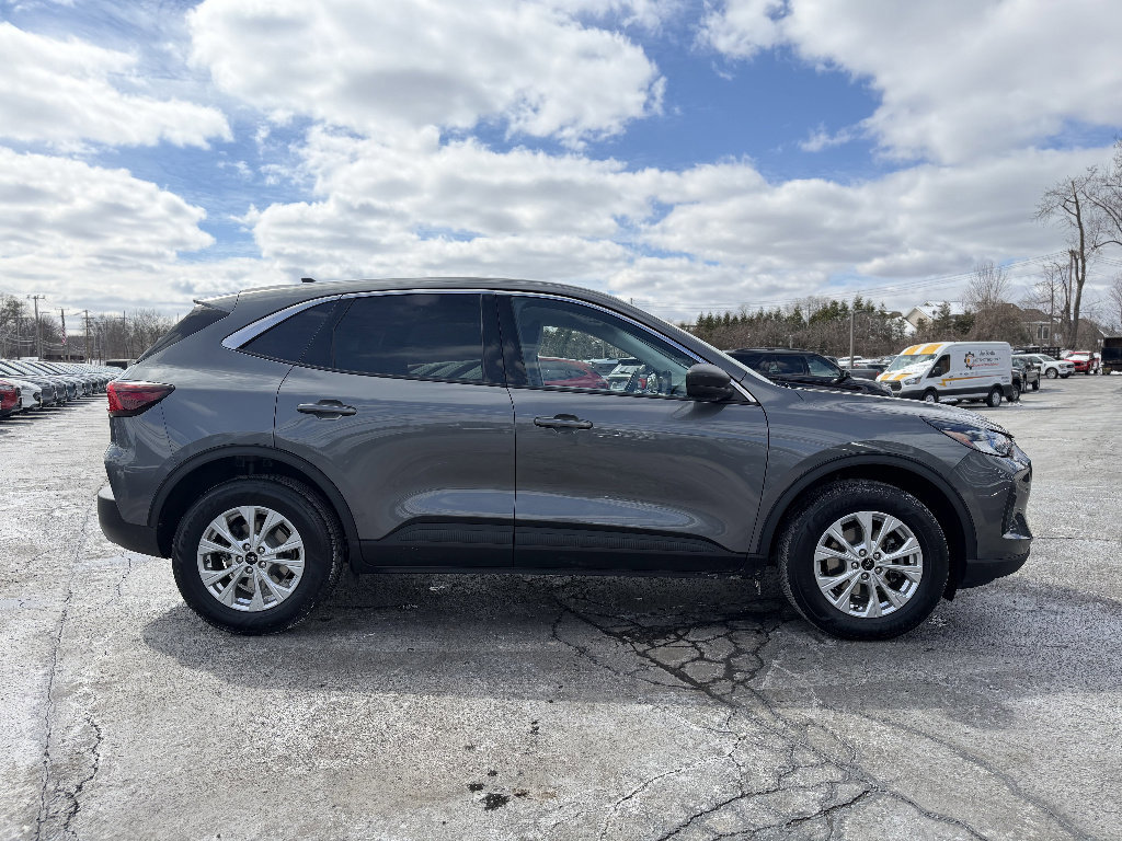 Certified 2023 Ford Escape Active AWD/4WD image 6