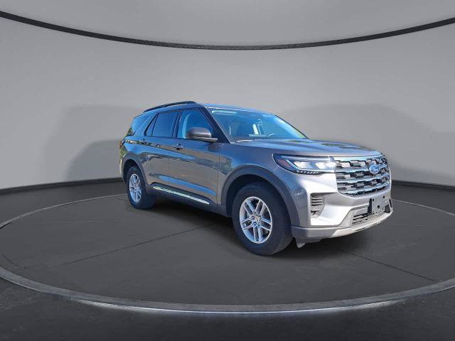 Certified 2025 Ford Explorer Active AWD/4WD image 2