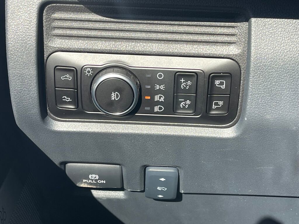 Certified 2026 Ford F350 Platinum w/ Tremor Off-Road Package image 15