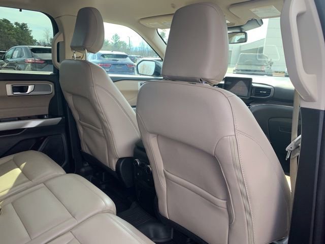 Certified 2023 Ford Explorer Limited image 13