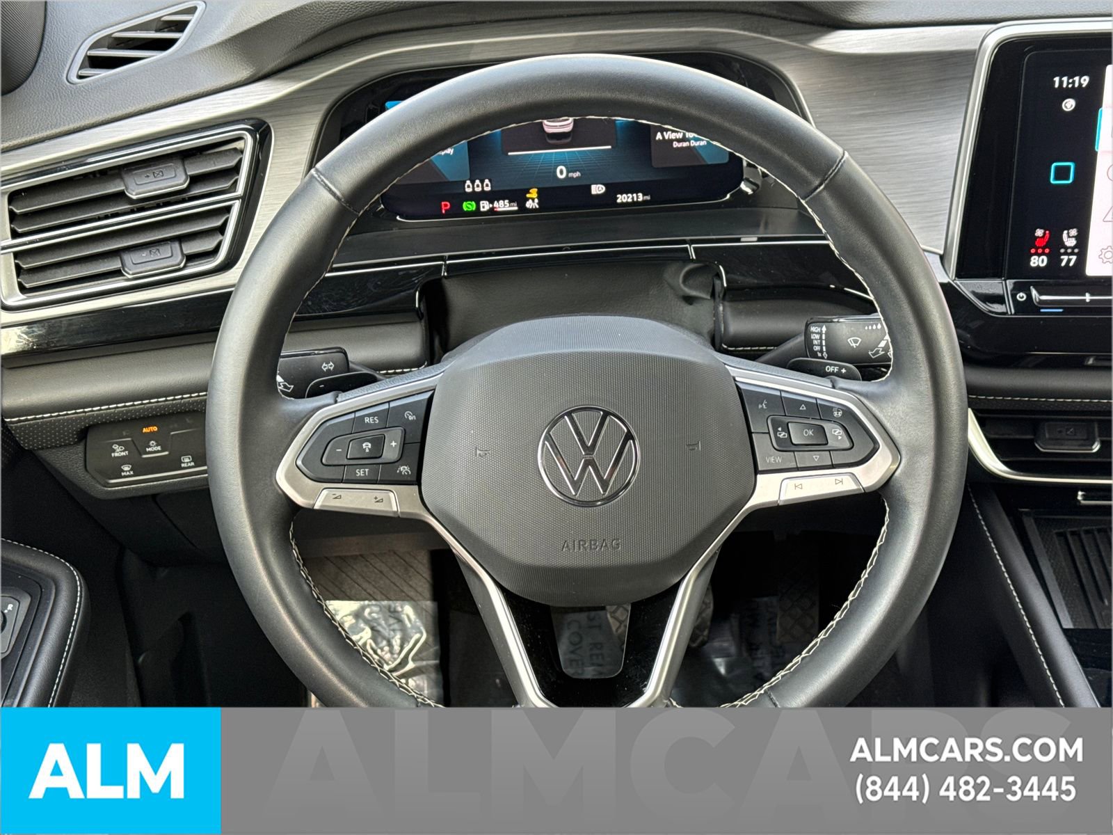 Used 2025 Volkswagen Atlas Cross Sport SE image 29