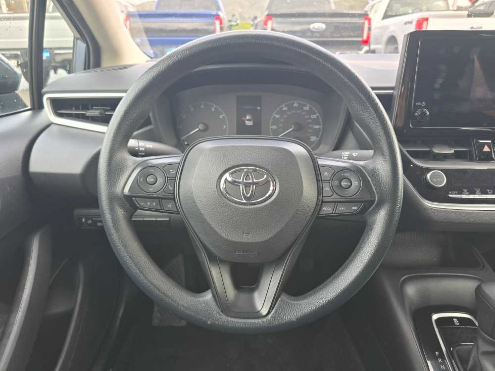 Used 2023 Toyota Corolla LE image 11