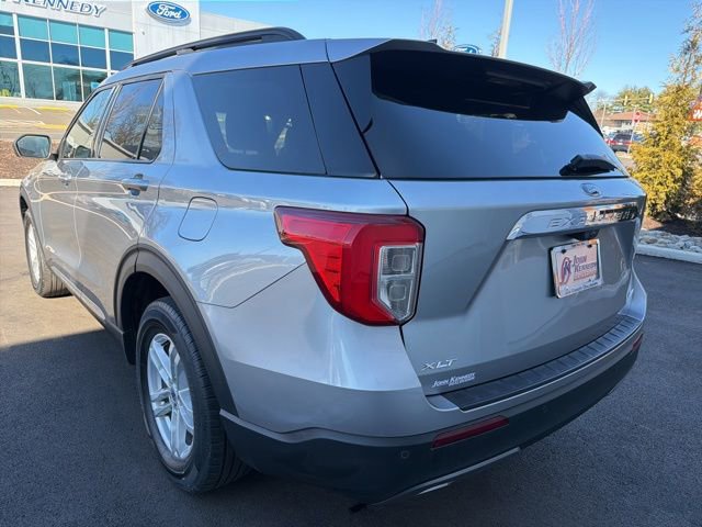 Certified 2022 Ford Explorer XLT w/ Equipment Group 202A image 6