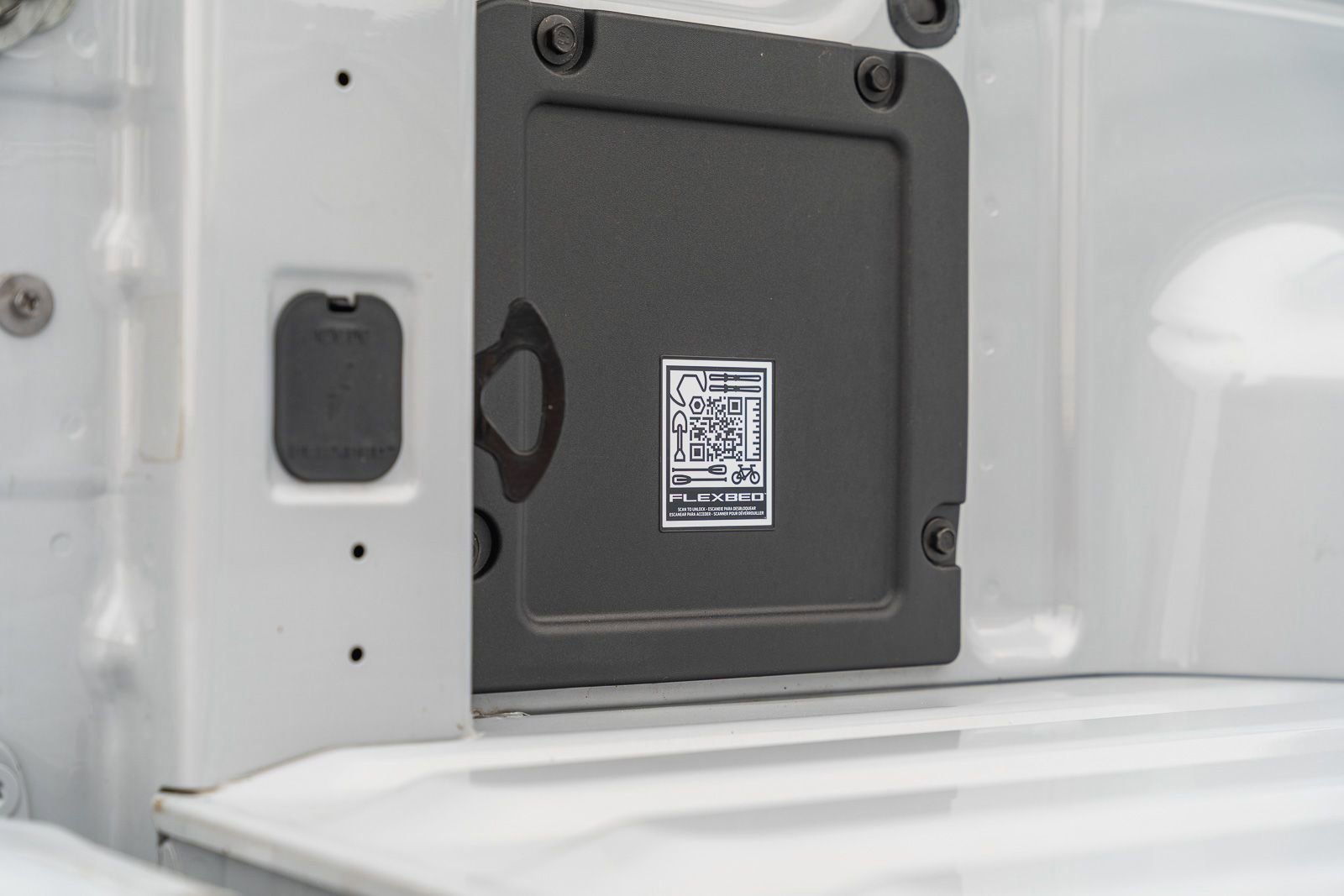 Certified 2025 Ford Maverick XL w/ Equipment Group 102A image 18