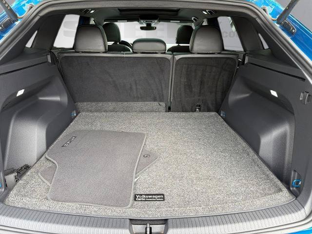Used 2024 Volkswagen Atlas Cross Sport SE w/ Panoramic Sunroof Package FWD image 25