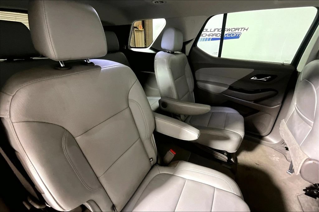 Used 2020 Chevrolet Traverse Premier FWD image 22