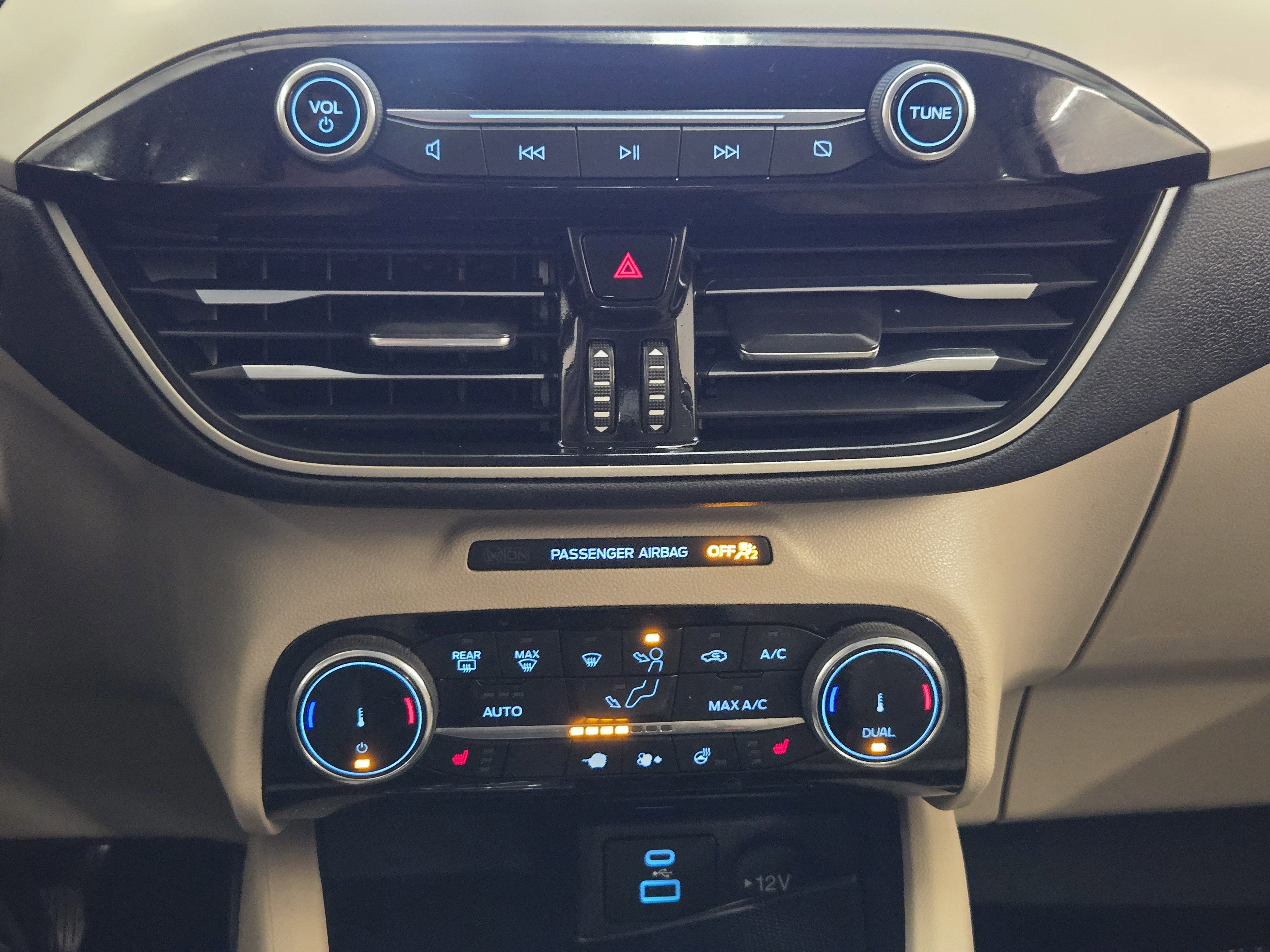 Certified 2022 Ford Escape SEL FWD image 19