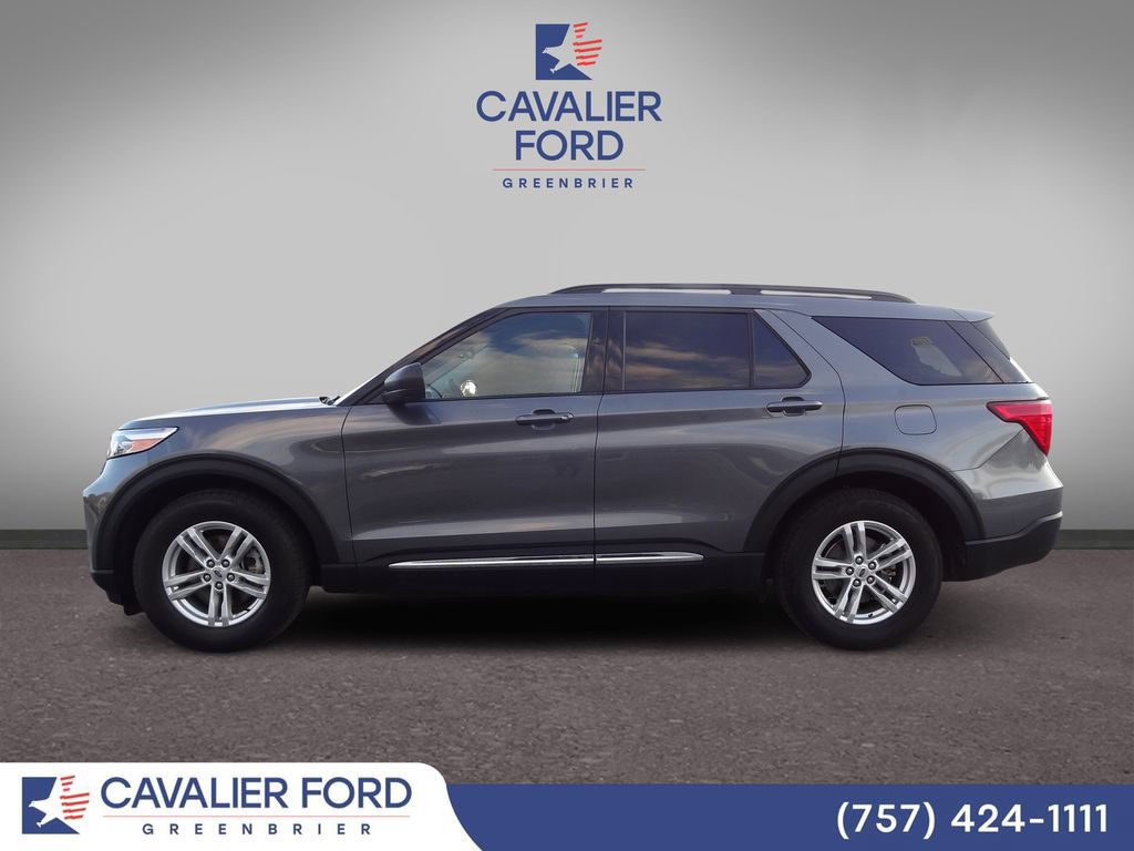 Certified 2022 Ford Explorer XLT w/ Equipment Group 202A RWD image 4