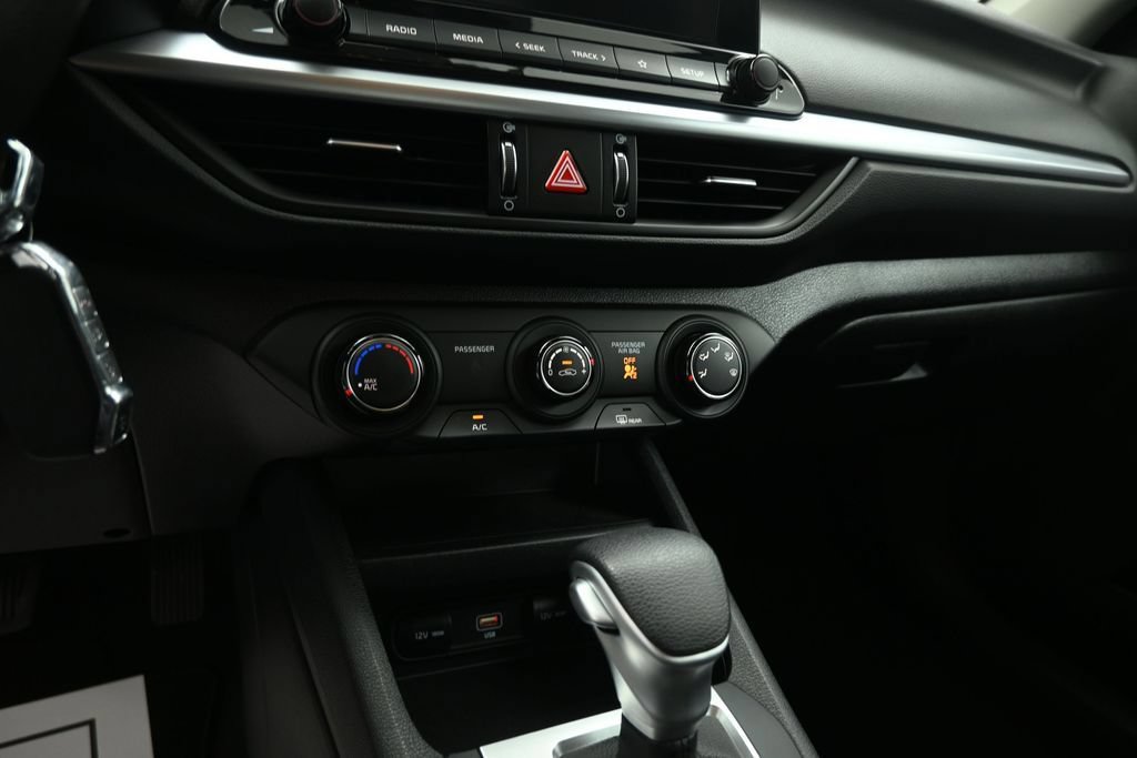 Used 2023 Kia Forte LXS FWD image 14