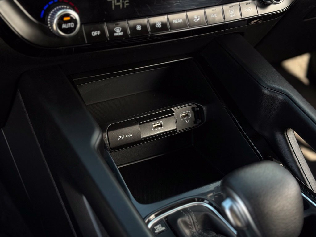 Used 2022 Kia Telluride LX AWD/4WD image 25