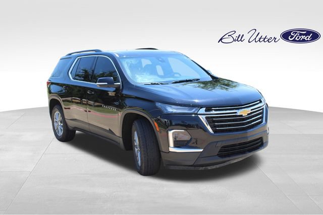 Used 2023 Chevrolet Traverse LT FWD image 3