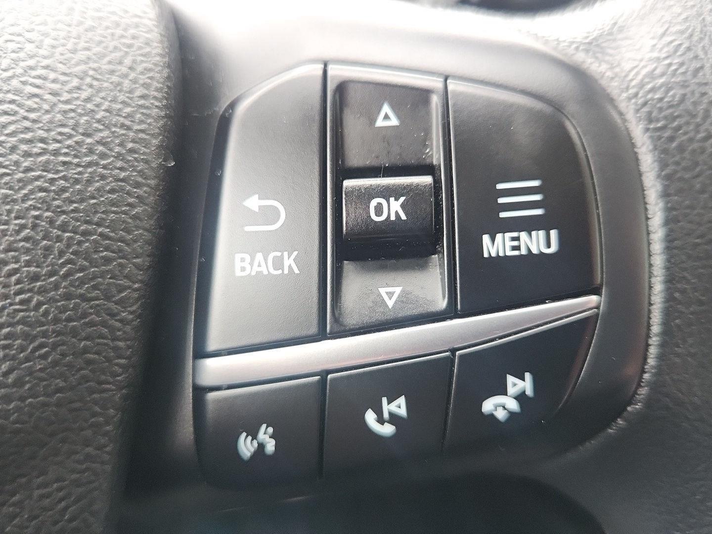 Certified 2020 Ford Escape SE AWD/4WD image 17
