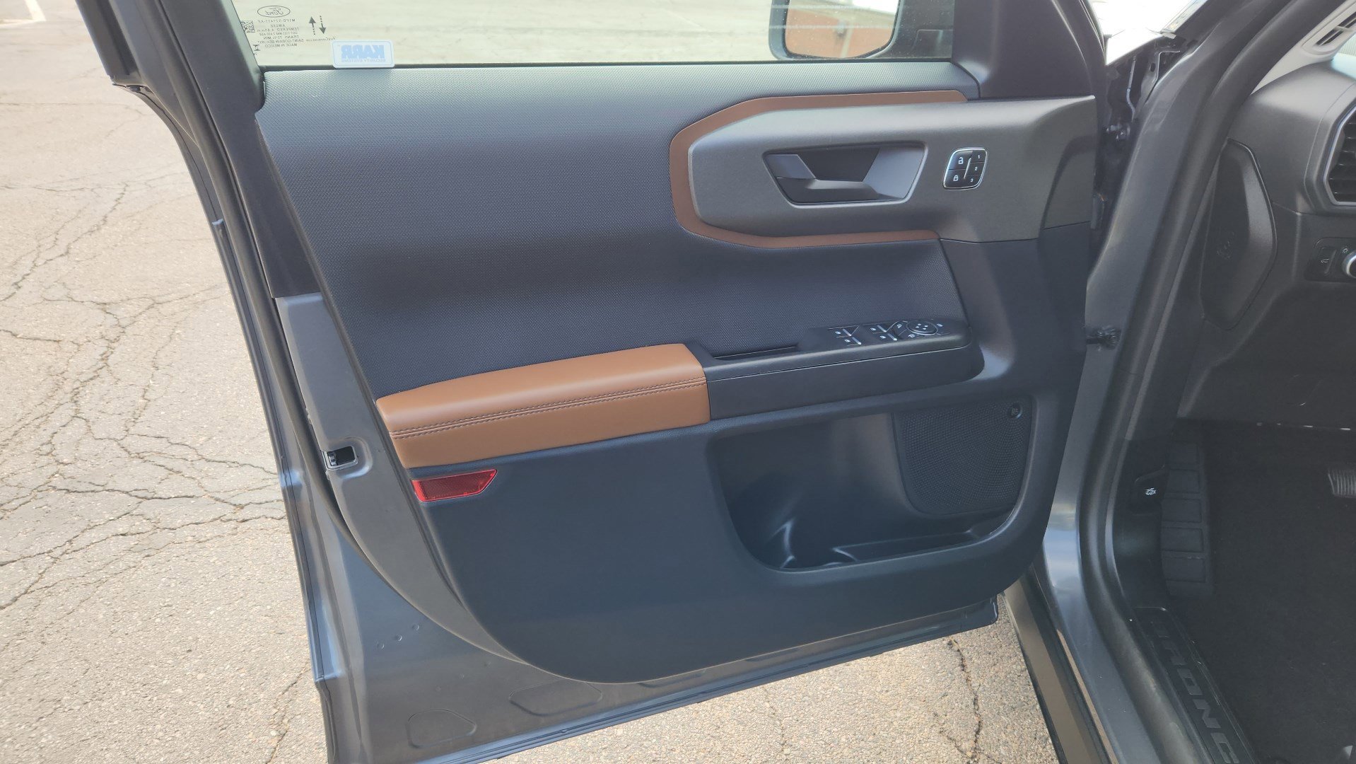 Certified 2025 Ford Bronco Sport Outer Banks w/ Outer Banks Tech Package+ image 24