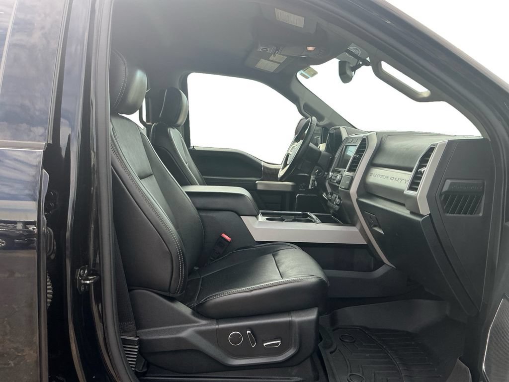 Certified 2019 Ford F250 Lariat w/ Lariat Value Package AWD/4WD image 22