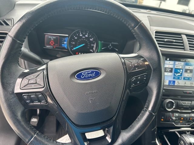 Certified 2018 Ford Explorer XLT w/ Equipment Group 202A image 15