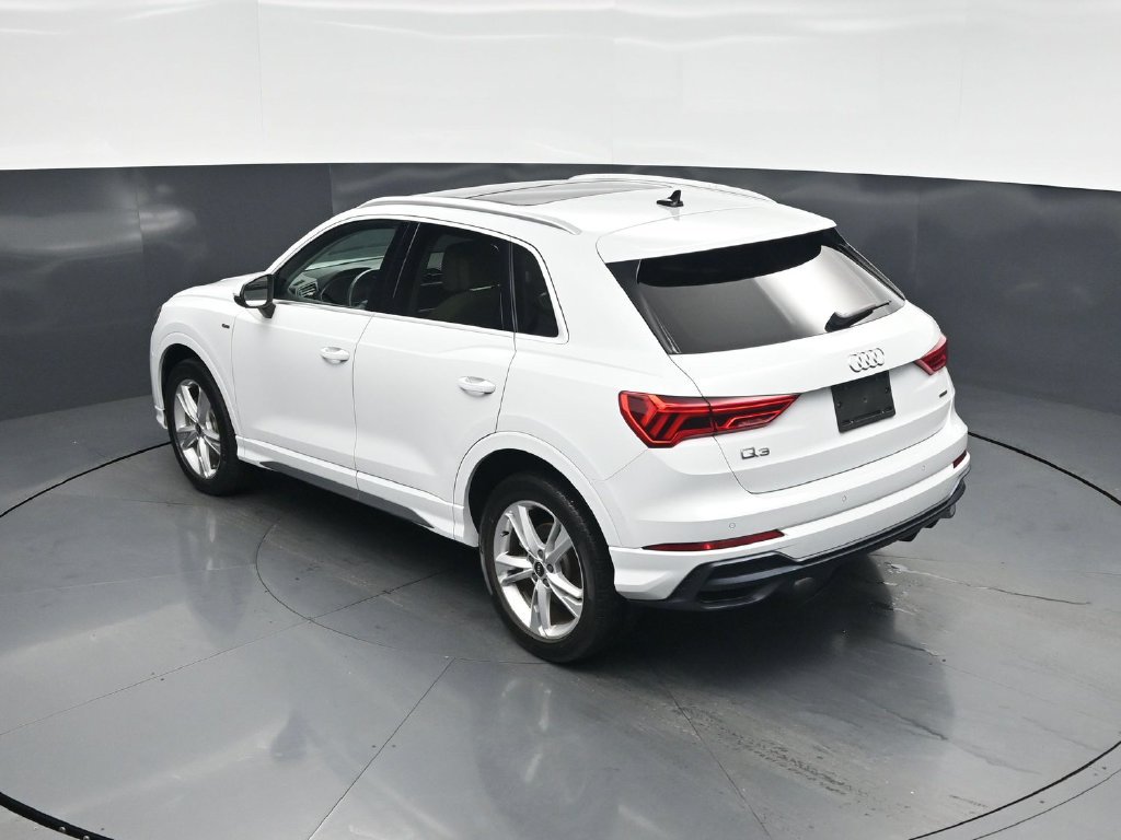 Used 2021 Audi Q3 2.0T Premium w/ Convenience Package AWD/4WD image 40