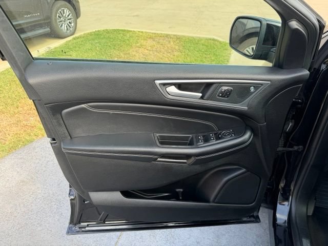 Certified 2024 Ford Edge Titanium AWD/4WD image 9