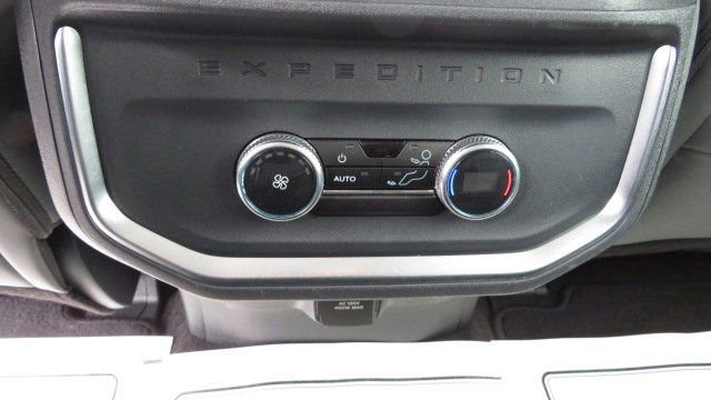 Certified 2025 Ford Expedition Max Active image 17