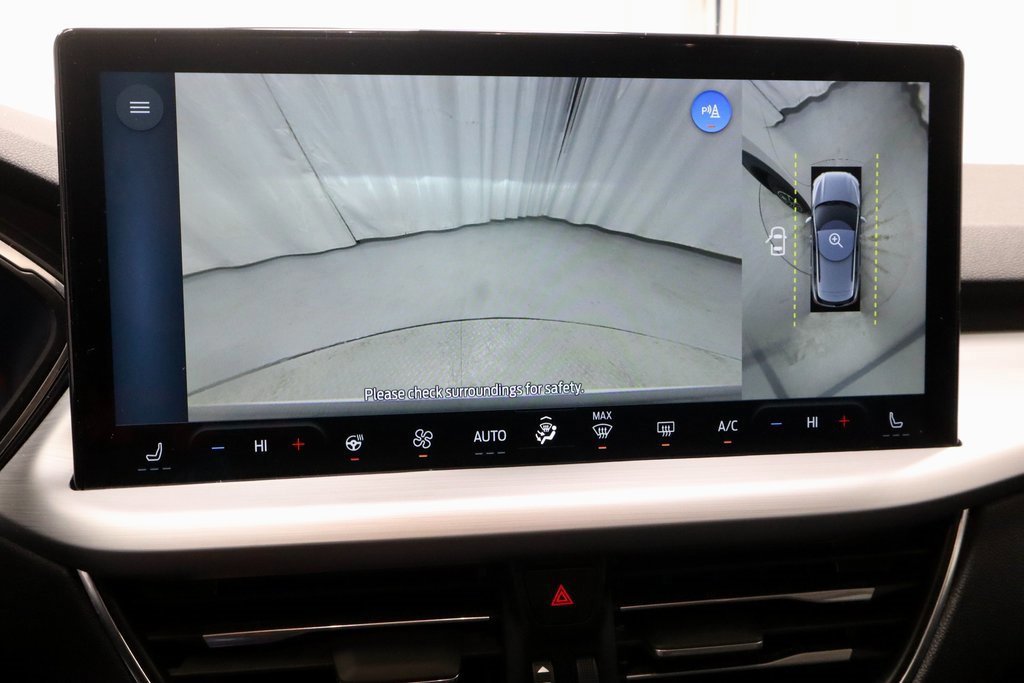 Certified 2024 Ford Escape SE w/ PHEV Premium Package image 9