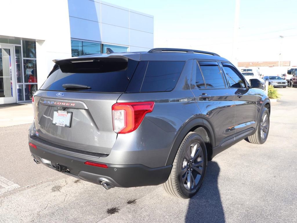 Certified 2023 Ford Explorer XLT w/ Equipment Group 202A image 5
