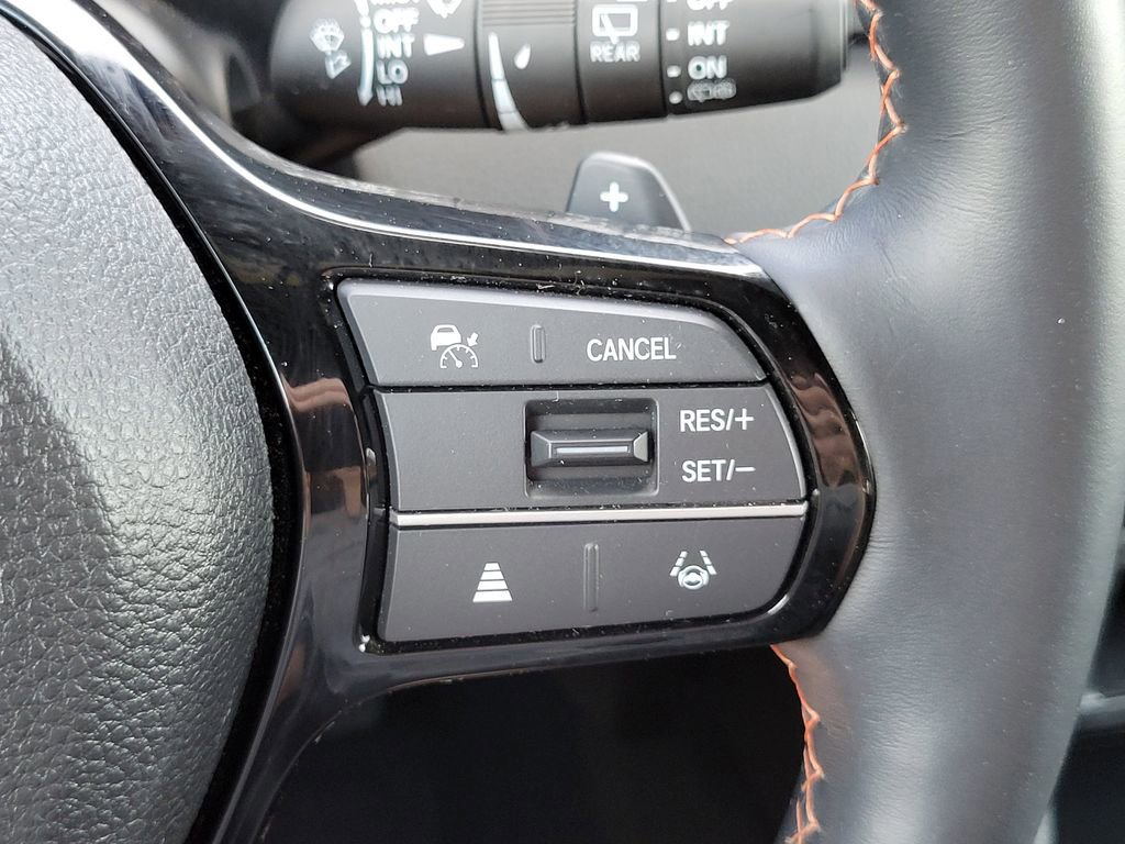 Used 2025 Honda Pilot TrailSport image 33