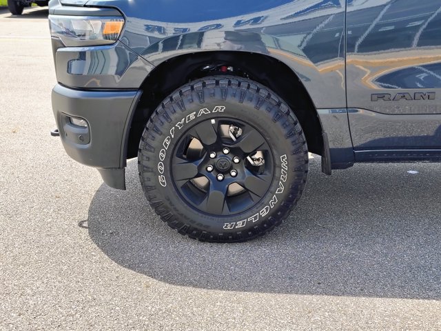 Used 2025 RAM 1500 Warlock AWD/4WD image 8