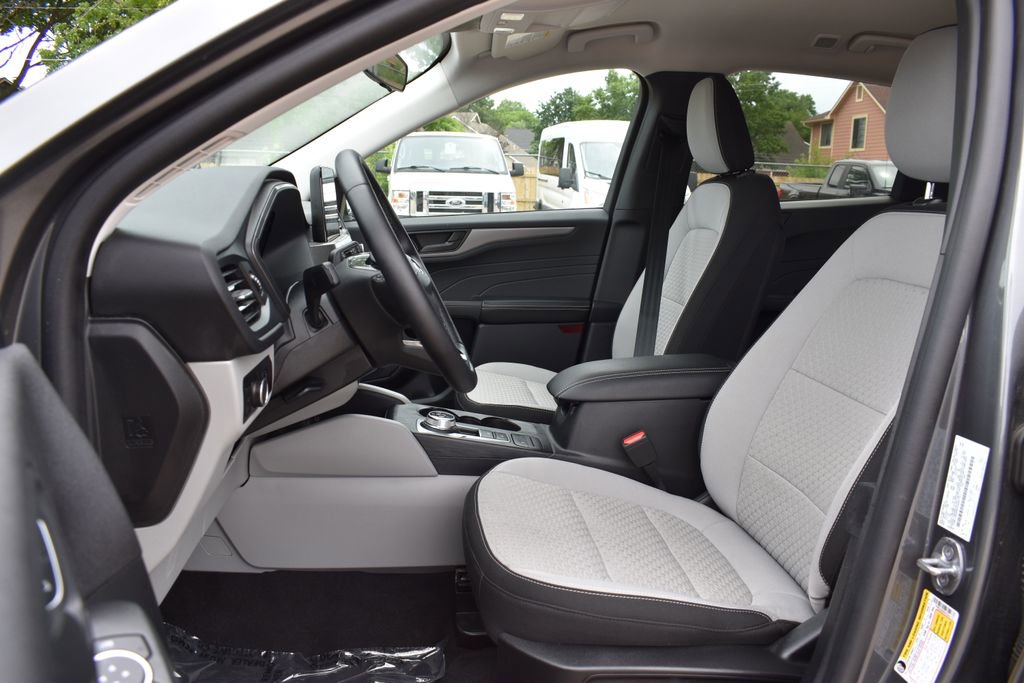 Certified 2023 Ford Escape Active AWD/4WD image 6