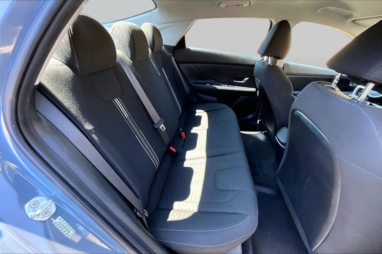 Used 2023 Hyundai Elantra SEL FWD image 20