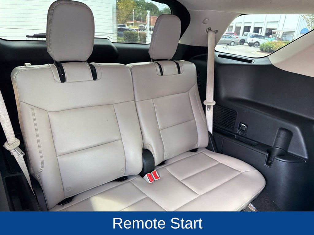 Certified 2023 Ford Explorer XLT w/ Equipment Group 202A RWD image 15