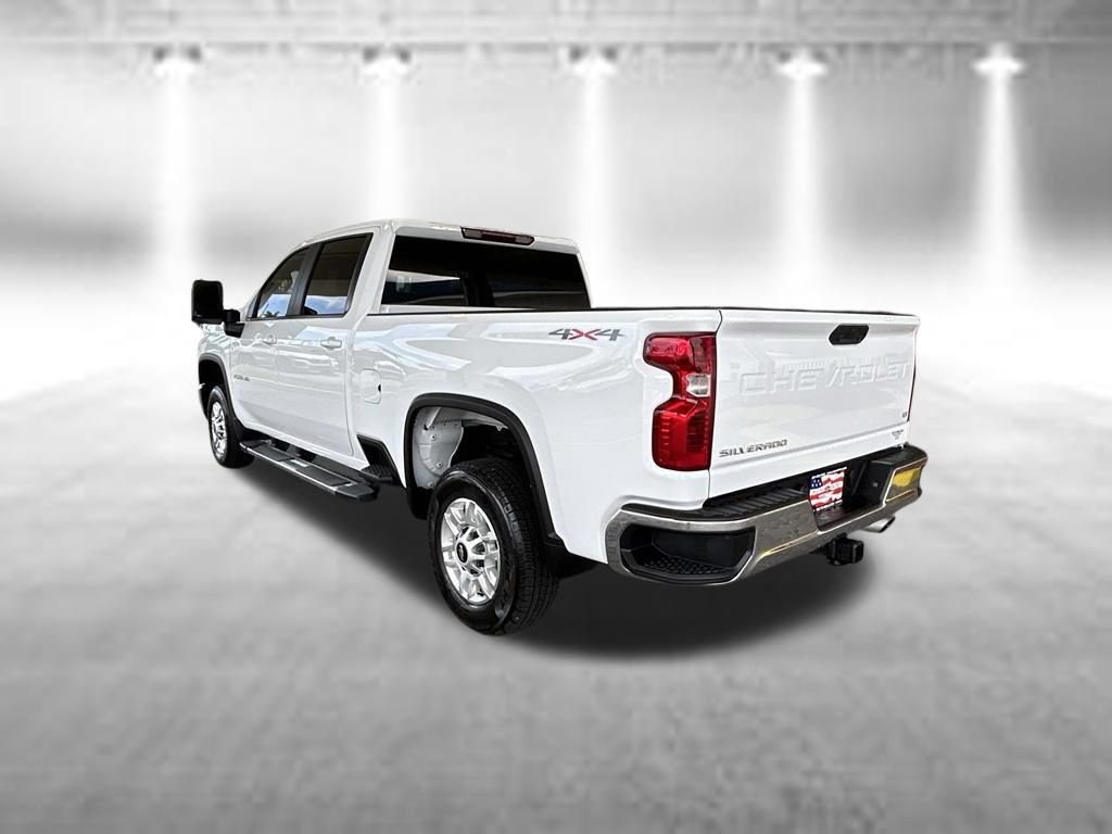 Used 2025 Chevrolet Silverado 2500 LT w/ Convenience Package AWD/4WD image 7